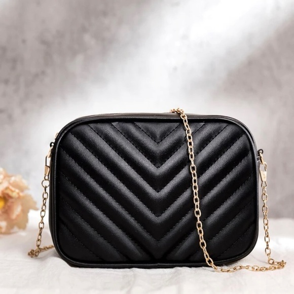 Mini Chevron Chain Crossbody Bag *NEW* - Picture 2 of 9